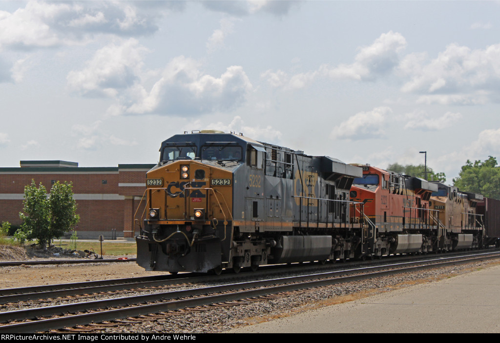 CSX 5232 westbound with BNSF and UP elephant style